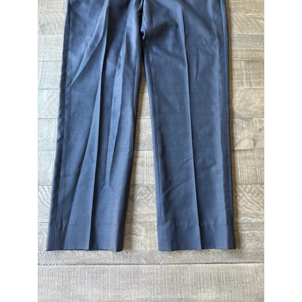 NWT Suit & Blazers Men's Navy Red Check 2pc Suit Pants Size 35 Blazer size 38